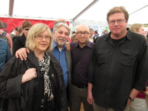 Elisabeth Nordgren Ricardo González Alfonson, Jarkko Tontin ja Lauri Otonkosken kanssa Maailman kirjat -festivaaleilla 2012.