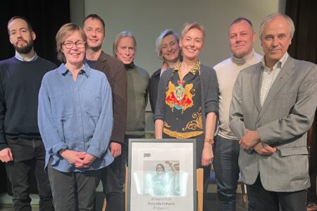 Suomen PENin johtokunta vuonna 2025 ryhmäkuvassa