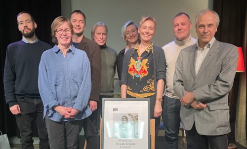 Suomen PENin johtokunta vuonna 2025 ryhmäkuvassa